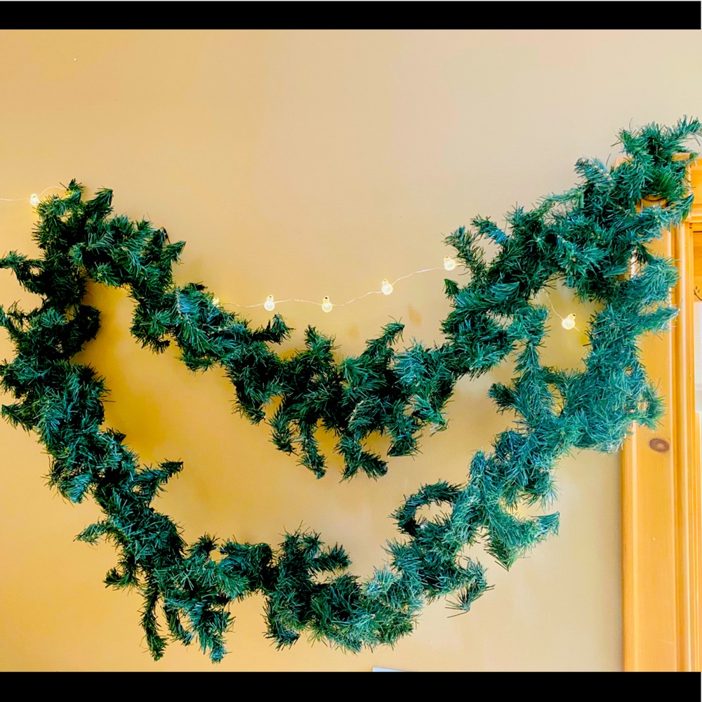 🎄3 for$59 ! ☃️Christmas Garlands❄️Offers welcome🤗